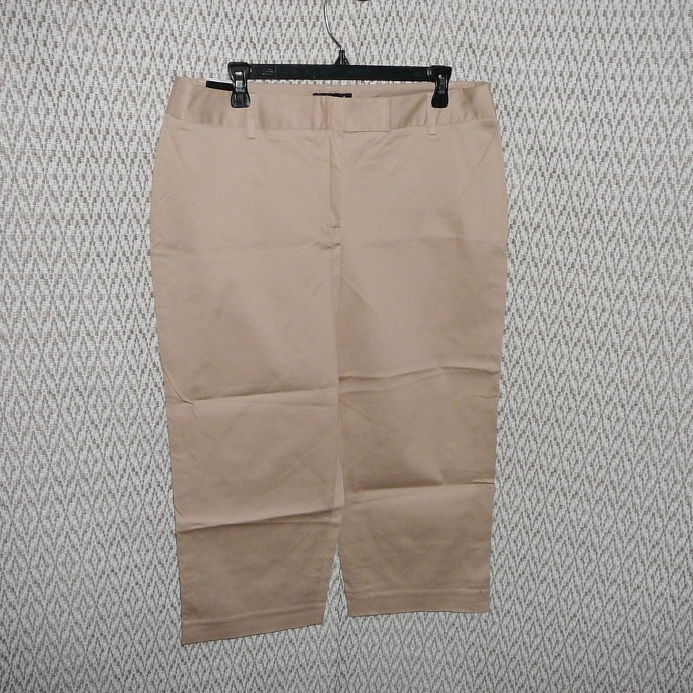 Kenneth Cole Capri Cropped Pants Women's 12 NWT Beige Khaki
